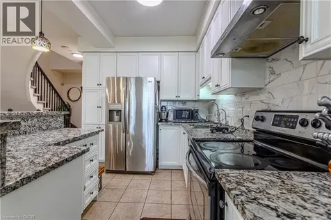 49 Marina Point Crescent North Hamilton ON L8E 0E4