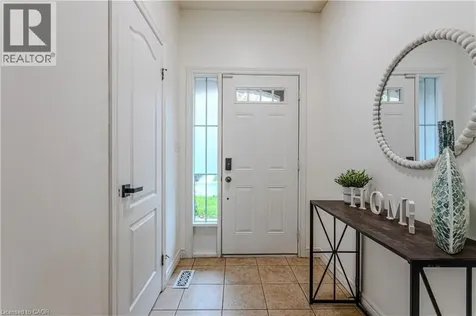 49 Marina Point Crescent North Hamilton ON L8E 0E4