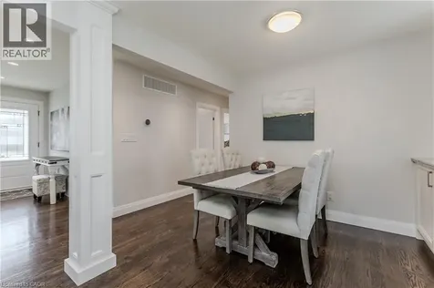 5411 Cornwall Crescent Burlington ON L7L 3K2