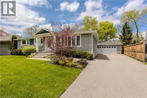 5411 Cornwall Crescent Burlington ON L7L 3K2