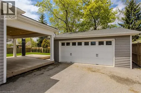 5411 Cornwall Crescent Burlington ON L7L 3K2
