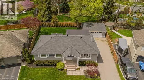 5411 Cornwall Crescent Burlington ON L7L 3K2