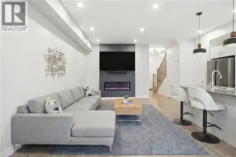 19 Mia Drive Hamilton ON L9B 0K1