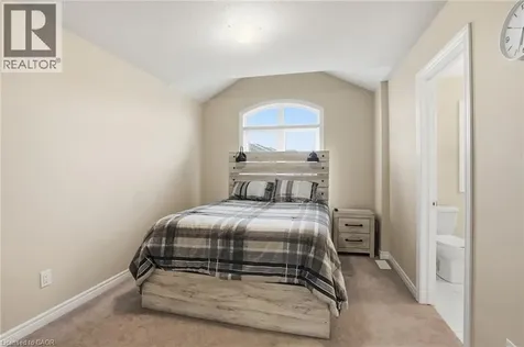 19 Mia Drive Hamilton ON L9B 0K1