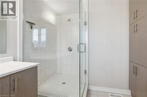 19 Mia Drive Hamilton ON L9B 0K1