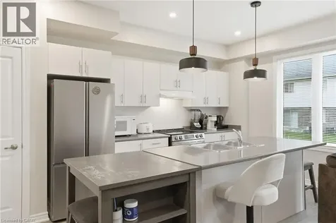 19 Mia Drive Hamilton ON L9B 0K1