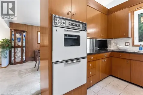 7 Glenayr Place St. Catharines ON L2T 2A2