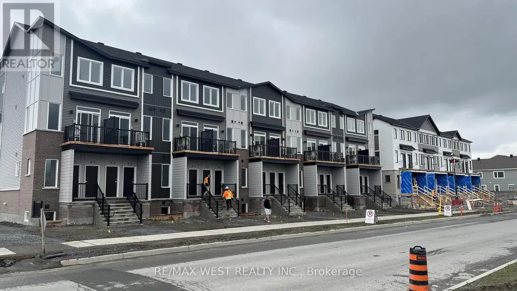 253 Lamarche Avenue Ottawa ON K1W 0M5