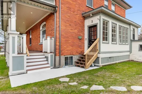 3 Minnesota Street Collingwood ON L9Y 3S2