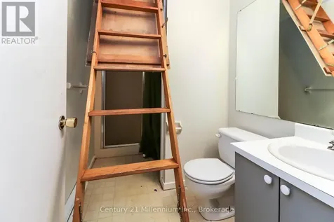 22 Dawson Drive Collingwood ON L9Y 5B4