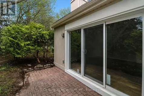 22 Dawson Drive Collingwood ON L9Y 5B4