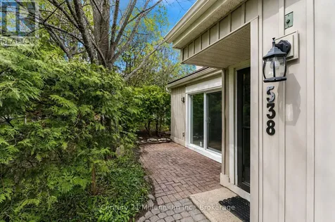 22 Dawson Drive Collingwood ON L9Y 5B4
