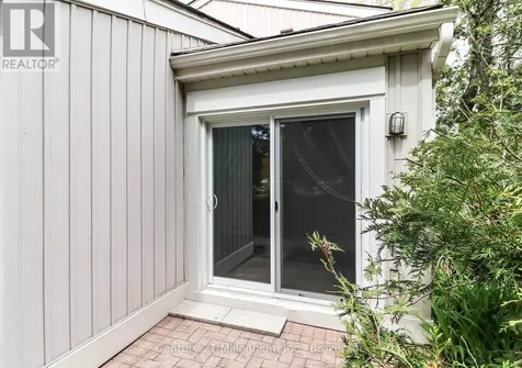 22 Dawson Drive Collingwood ON L9Y 5B4