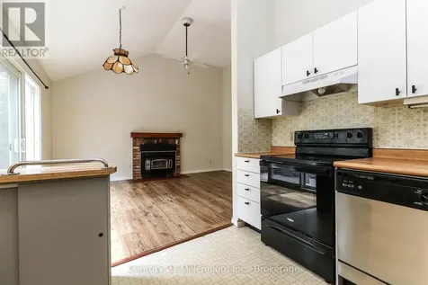 22 Dawson Drive Collingwood ON L9Y 5B4
