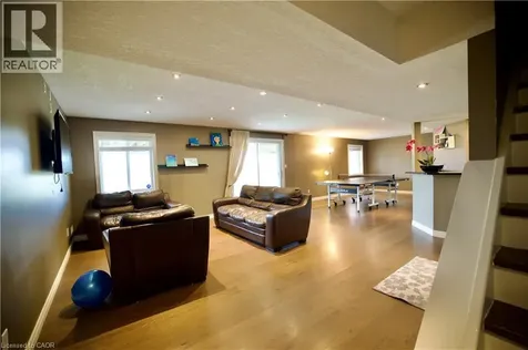 704 Zurich Drive Waterloo ON N2V 2S8