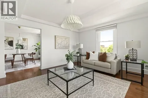 21 Mountwood Avenue Hamilton ON L8N 2G8