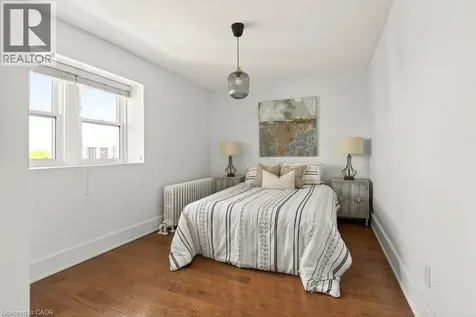 21 Mountwood Avenue Hamilton ON L8N 2G8