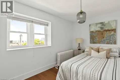 21 Mountwood Avenue Hamilton ON L8N 2G8