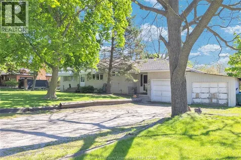 302 West Pike Creek Road Lakeshore ON N8N 2L9