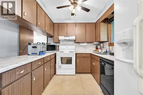 302 West Pike Creek Road Lakeshore ON N8N 2L9