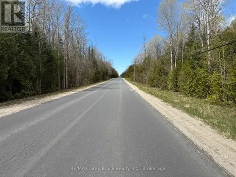 Pike Bay Road Northern Bruce Peninsula ON N0H 2T0