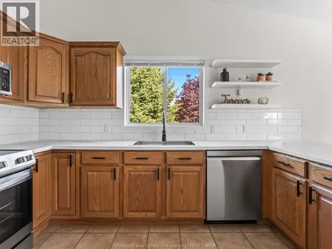 978 Wride Avenue Kingsville ON N9Y 4B7