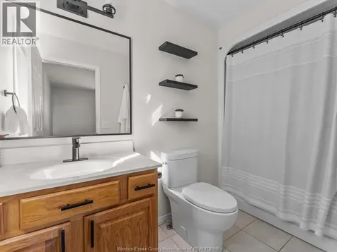 978 Wride Avenue Kingsville ON N9Y 4B7