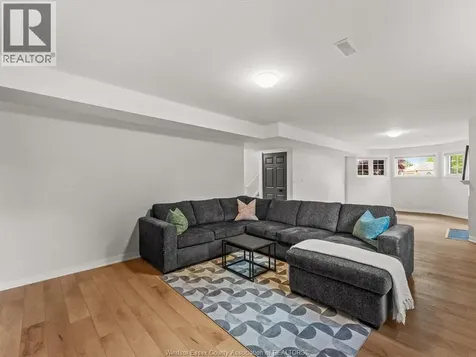 978 Wride Avenue Kingsville ON N9Y 4B7