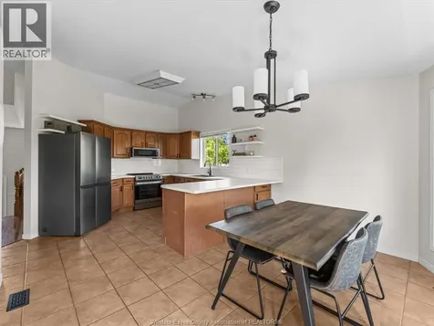978 Wride Avenue Kingsville ON N9Y 4B7