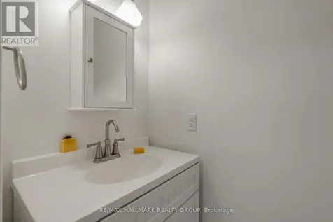 3327 Descotes Circle Clarence-rockland ON K4K 1A7