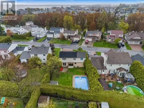 3327 Descotes Circle Clarence-rockland ON K4K 1A7