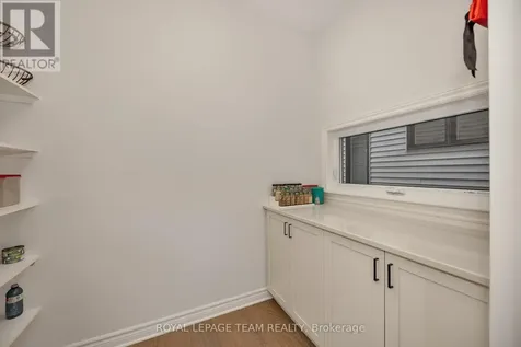 337 Serenade Crescent Ottawa ON K1X 0B9