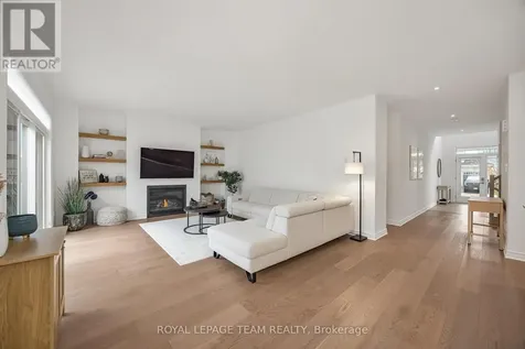 337 Serenade Crescent Ottawa ON K1X 0B9