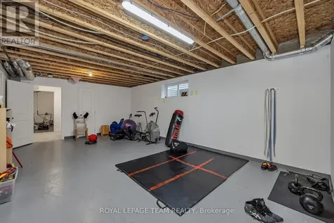 337 Serenade Crescent Ottawa ON K1X 0B9