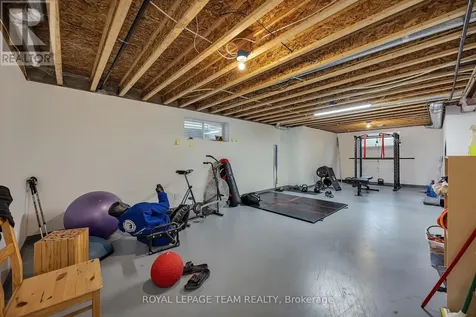 337 Serenade Crescent Ottawa ON K1X 0B9