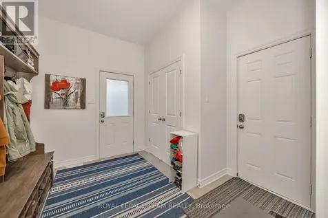 337 Serenade Crescent Ottawa ON K1X 0B9