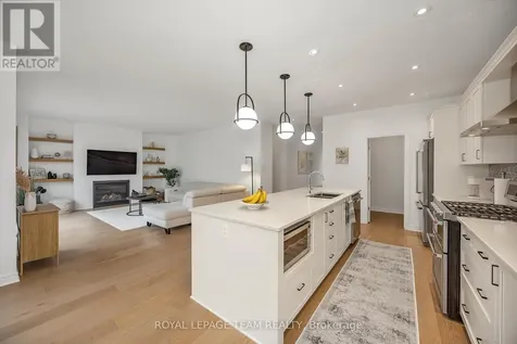 337 Serenade Crescent Ottawa ON K1X 0B9