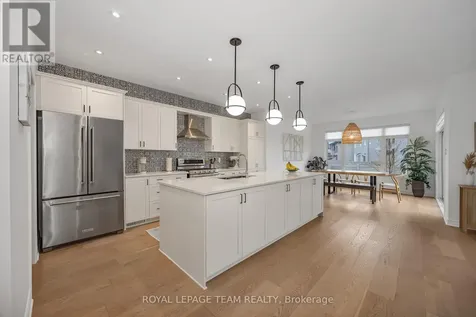 337 Serenade Crescent Ottawa ON K1X 0B9