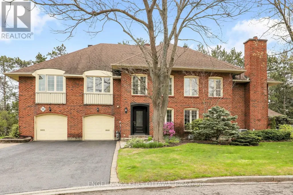 34 Chatsworth Crescent Ottawa ON K1V 9Z1