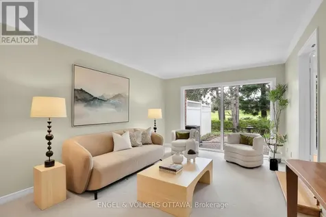 34 Chatsworth Crescent Ottawa ON K1V 9Z1