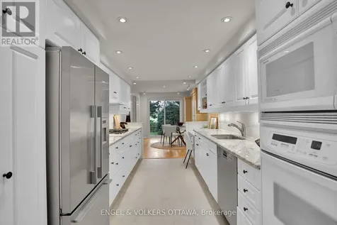 34 Chatsworth Crescent Ottawa ON K1V 9Z1