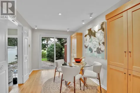 34 Chatsworth Crescent Ottawa ON K1V 9Z1