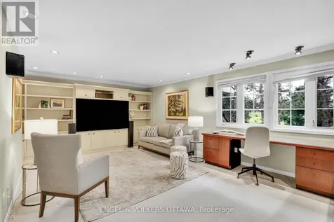 34 Chatsworth Crescent Ottawa ON K1V 9Z1
