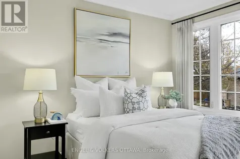 34 Chatsworth Crescent Ottawa ON K1V 9Z1