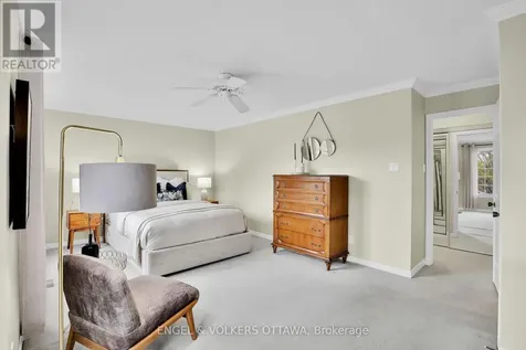 34 Chatsworth Crescent Ottawa ON K1V 9Z1