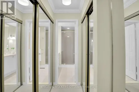 34 Chatsworth Crescent Ottawa ON K1V 9Z1