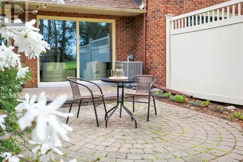 34 Chatsworth Crescent Ottawa ON K1V 9Z1