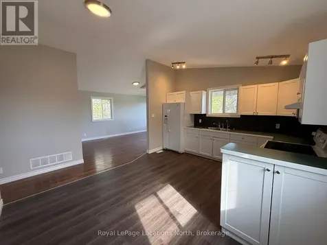 51 Raglan Street Collingwood ON L9Y 4Y6