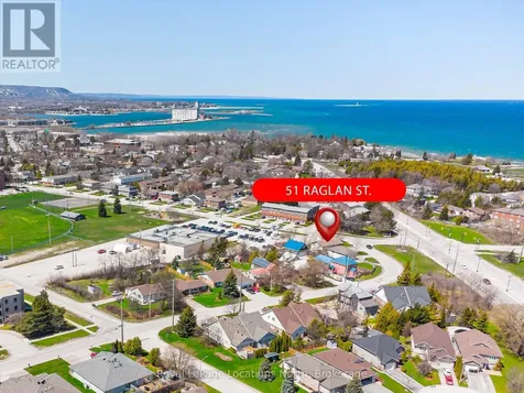51 Raglan Street Collingwood ON L9Y 4Y6