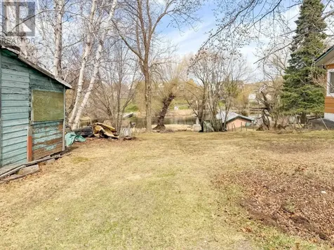 718 River Drive Kenora ON P9N 1J6